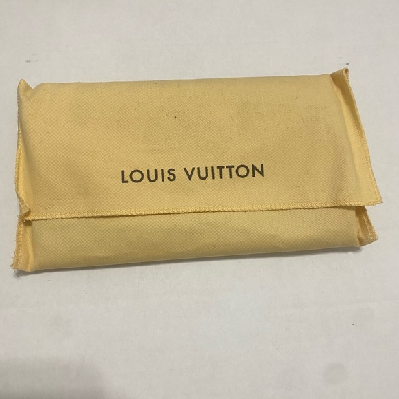Louis Vuitton Josephine Wallet - Picture 3 of 16